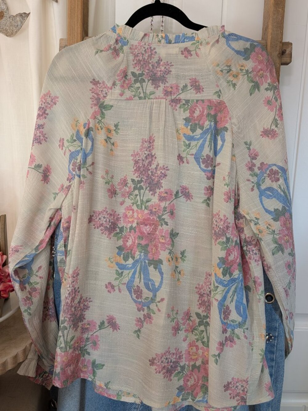 NEW!!!!!WHEN ROSIE CAME TO TOWN RUFFLED BLOUSE - Picture 4 of 4